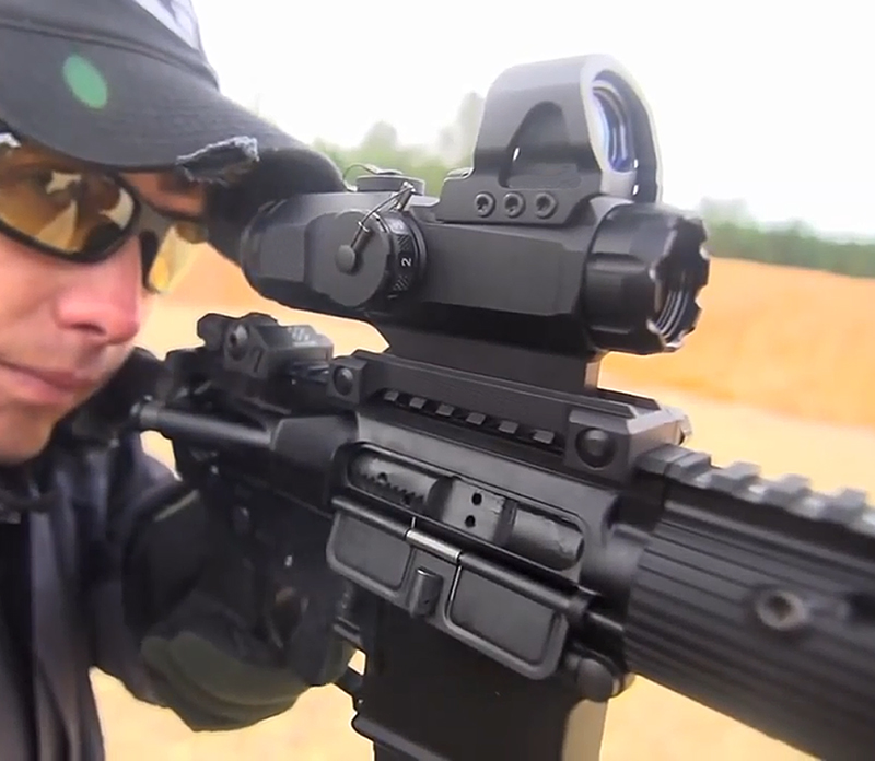 Leupold Mark 4 HAMR Rifle Scope 4x 24mm with Picatinny Mount and DeltaPoint Red Dot Sight