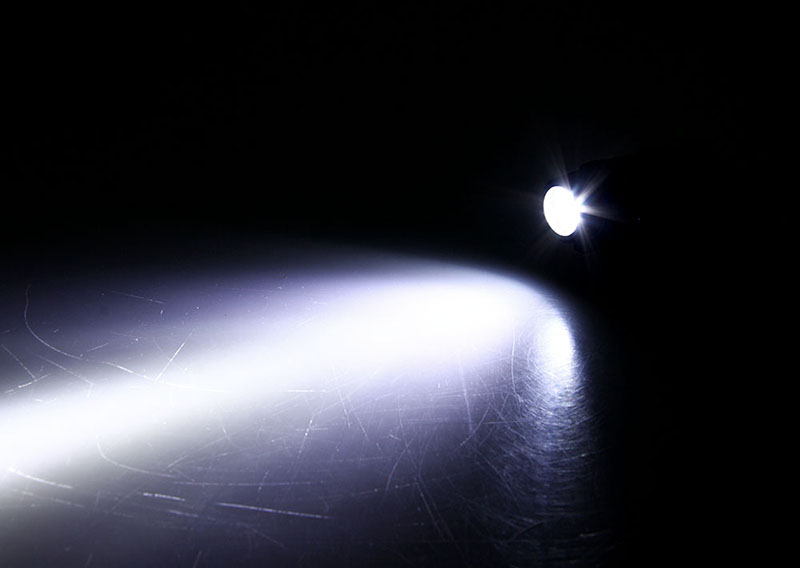 3W-H2 Aluminum M6R Flashlight with Green LaserX5L