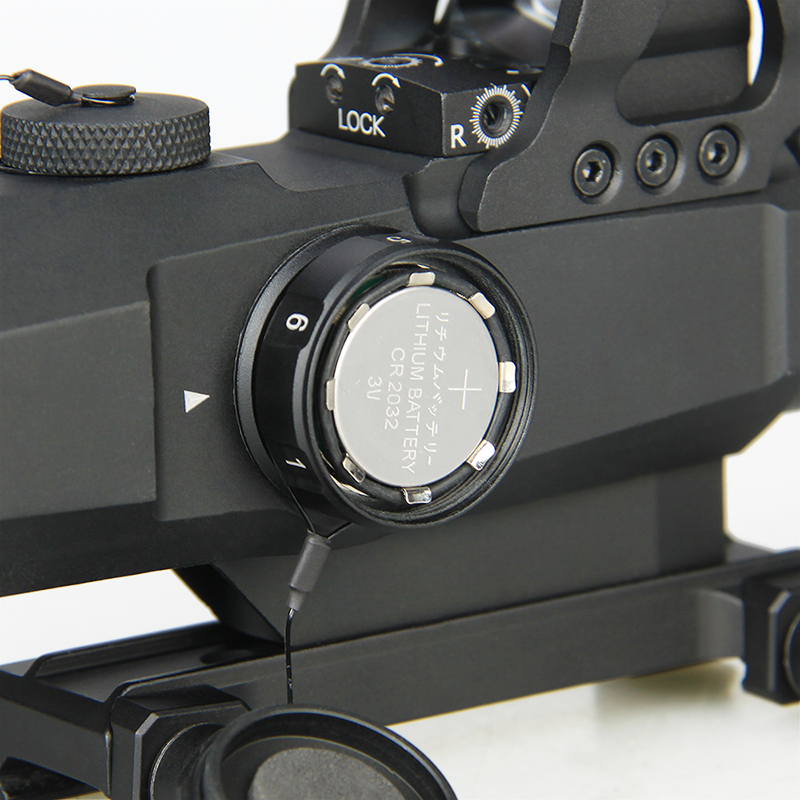 Leupold Mark 4 HAMR Rifle Scope 4x 24mm with Picatinny Mount and DeltaPoint Red Dot Sight