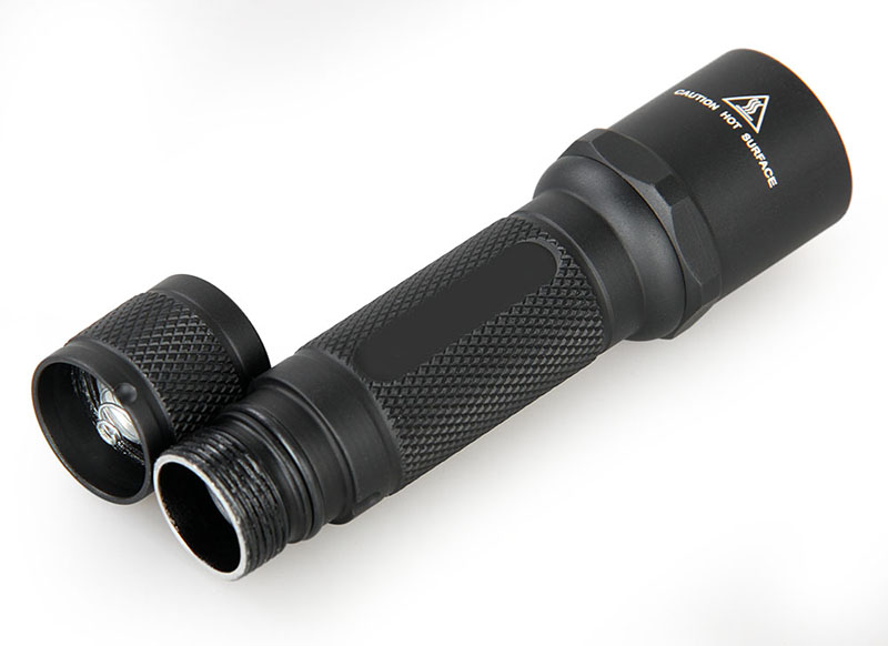 Compact High-output Flashlight Featuring - Flashlight 6P