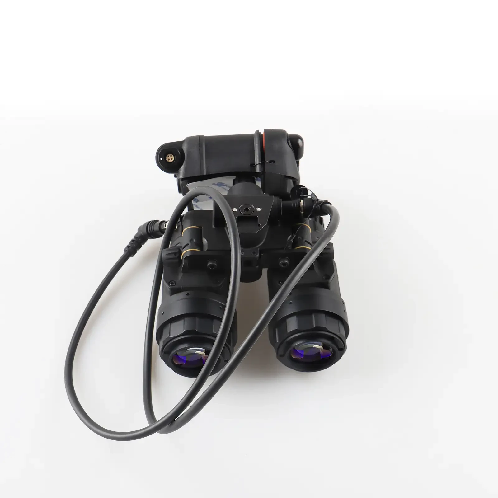 PVS-31 rear view with external power cable